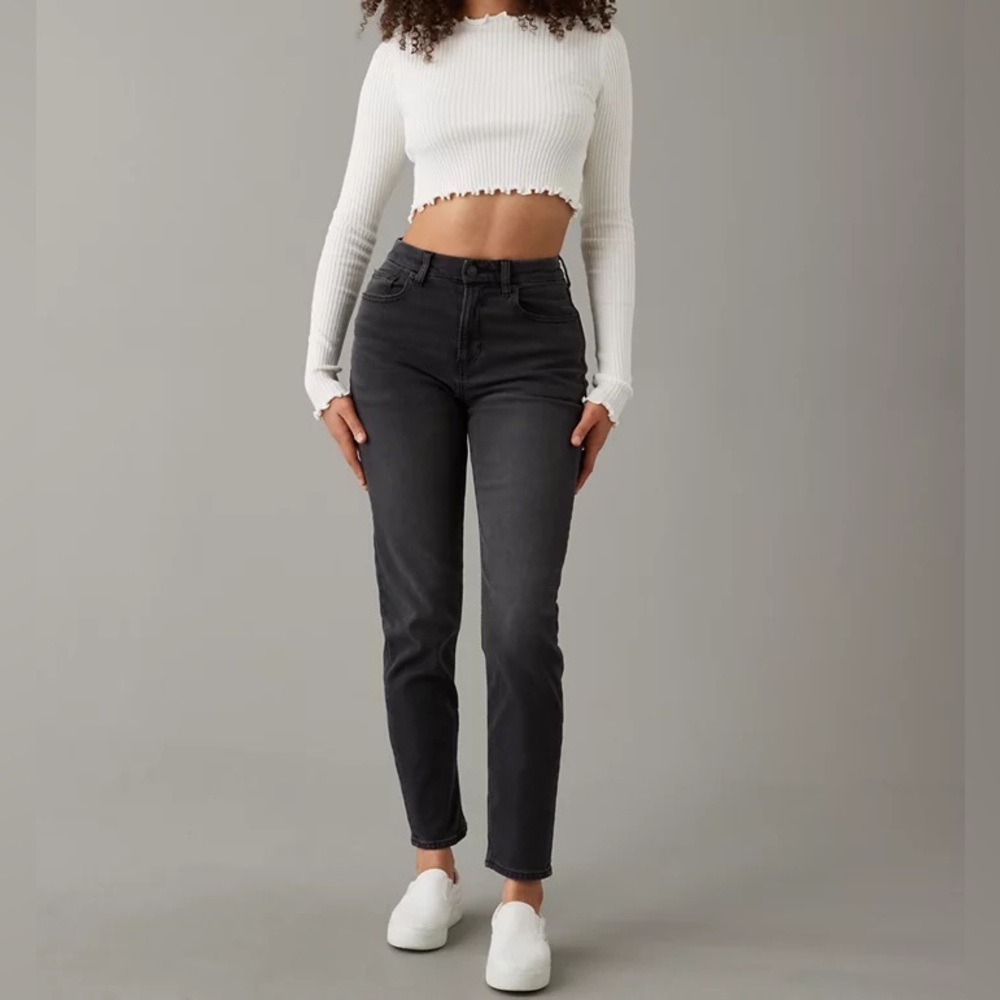 AMERICAN EAGLE black stretch curvy mom Jeans size 14 short